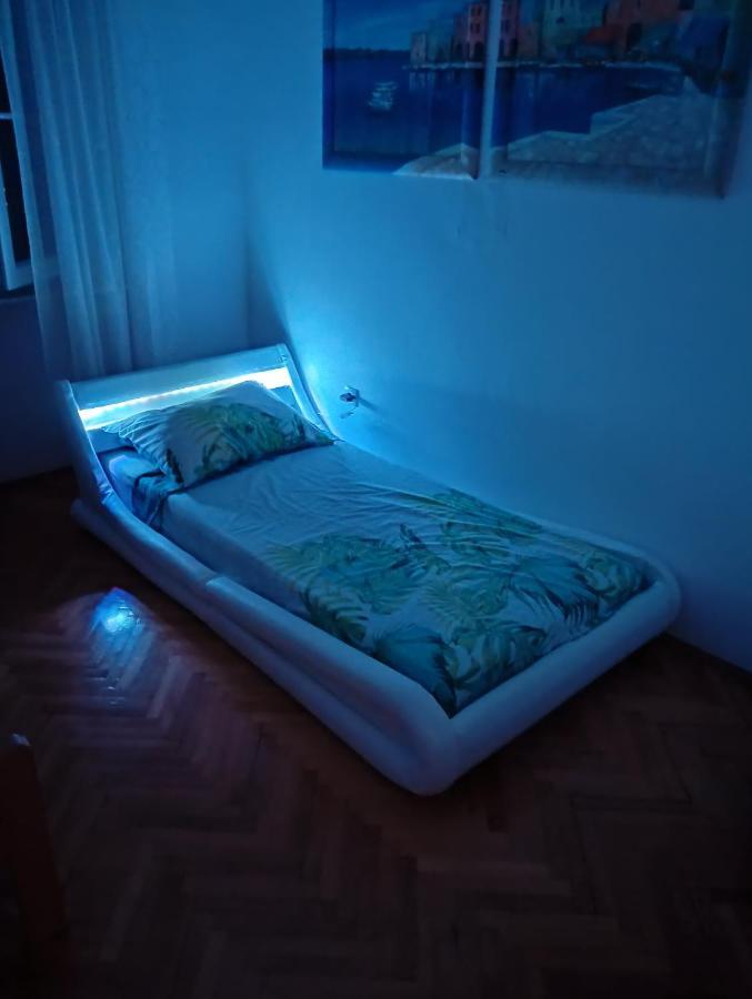 Glorianita Sweethome,Centro, Free Parking,Self Check- In シベニク エクステリア 写真