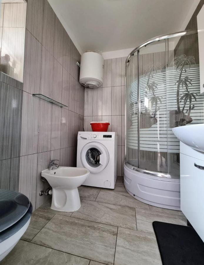 Glorianita Sweethome,Centro, Free Parking,Self Check- In シベニク エクステリア 写真